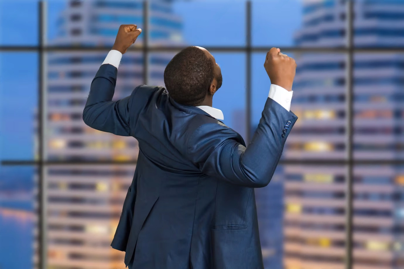 Flèche ascendante symbolisant la croissance accélérée grâce à l'investissement